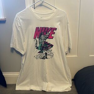 Men’s Nike Shirt